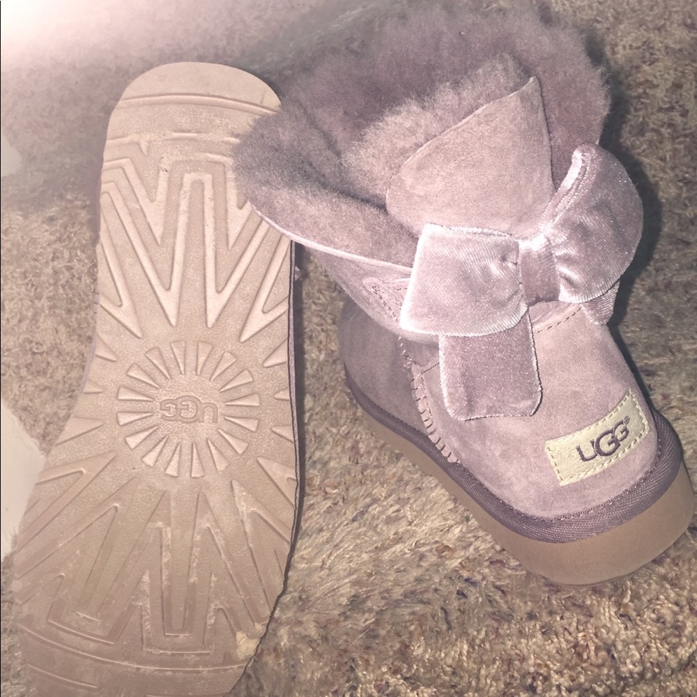 Ugg - image 1